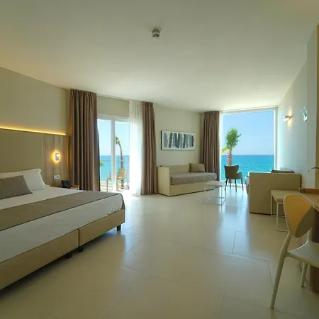 Eleamare Hotel 4*